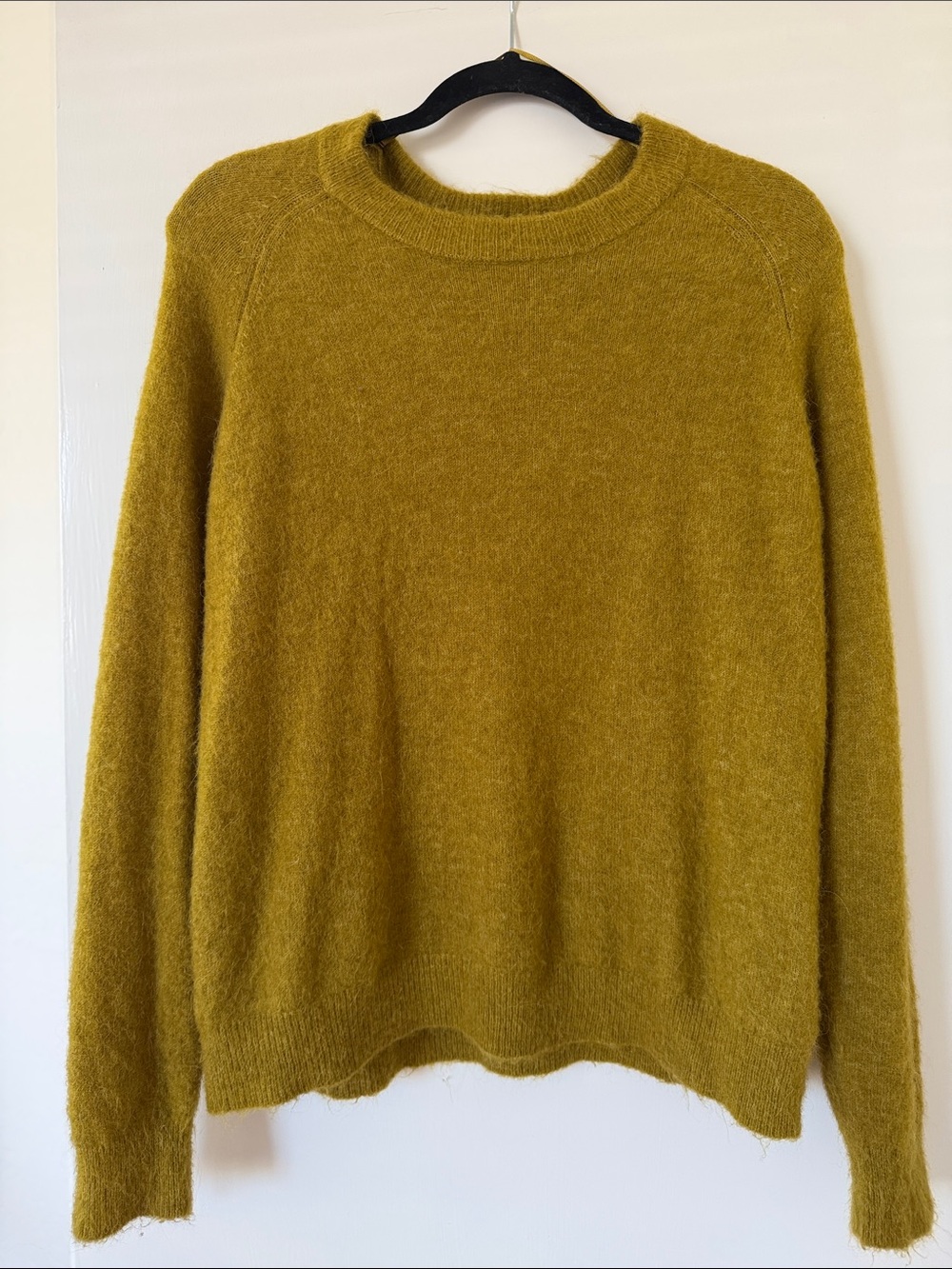 Zara Women's Crewneck Sweater in Mustard